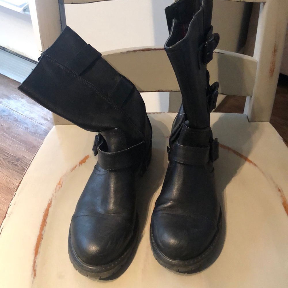Women’s guess boots size 8 1/2